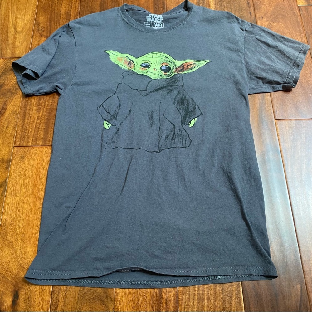Mad Engine Star Wars Mandalorian The Child Grogu Sketch Shirt Size Medium
